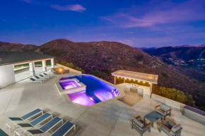 Quiet Resort Home Tons of family friendly amenities